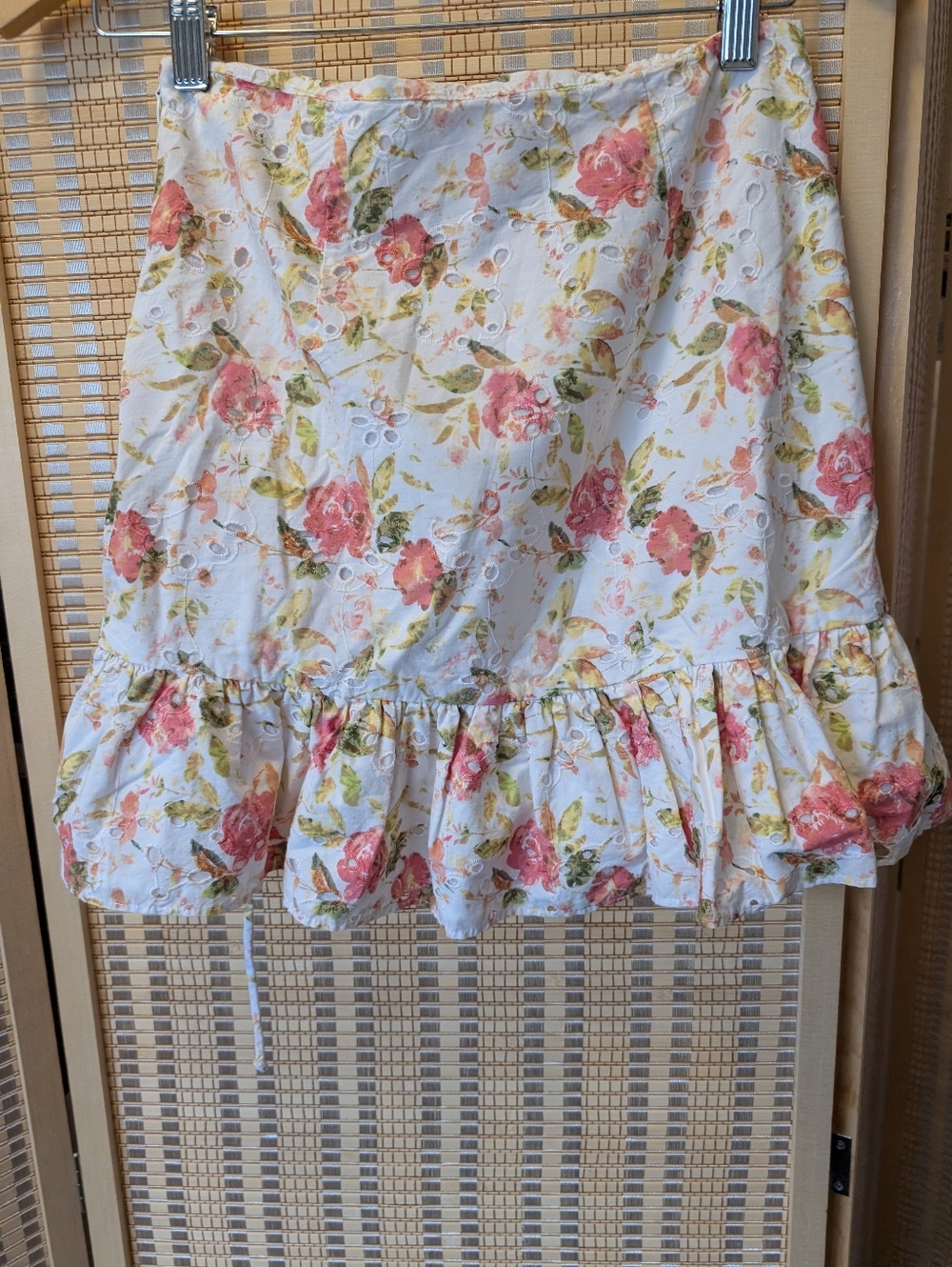 Zara White Eyelet Floral Ruffle Mini Skirt